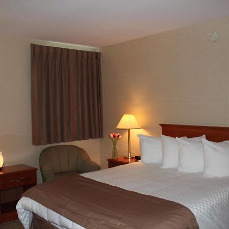 Mount Pearl Park Hotel Mount Pearl المظهر الخارجي الصورة