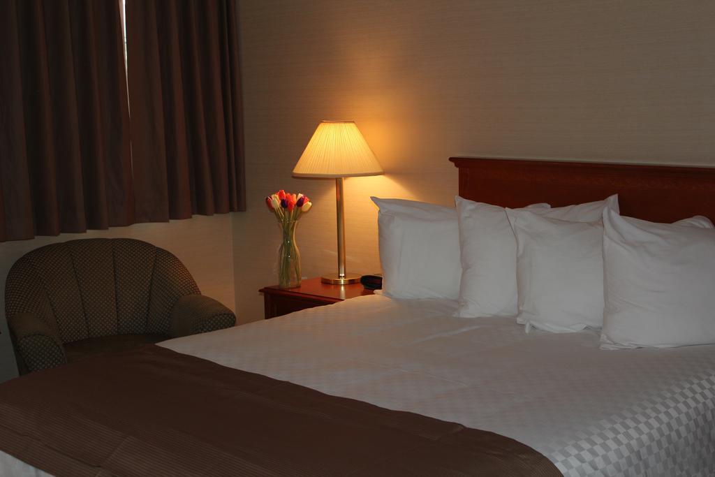 Mount Pearl Park Hotel Mount Pearl الغرفة الصورة