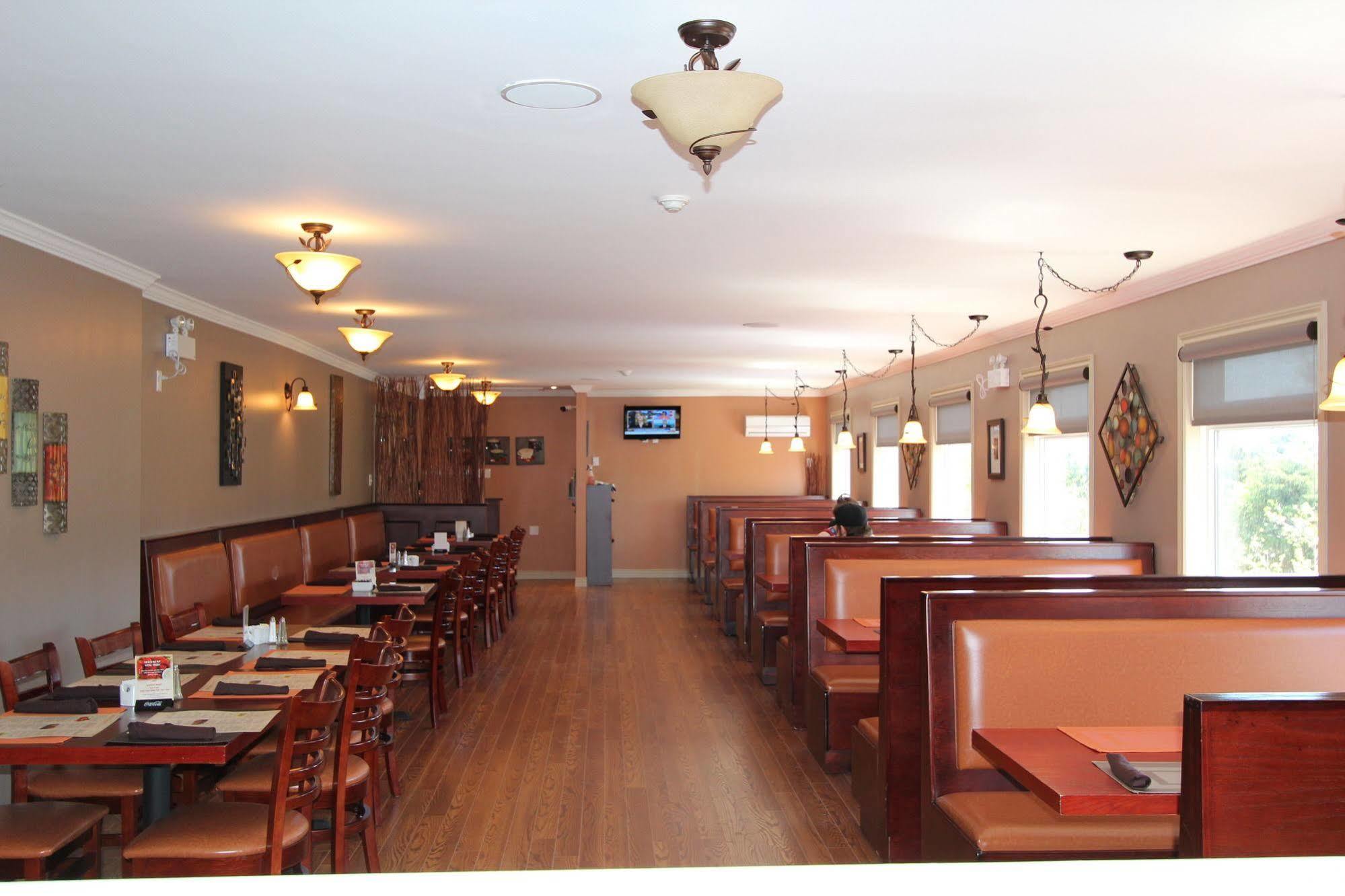 Mount Pearl Park Hotel Mount Pearl المظهر الخارجي الصورة
