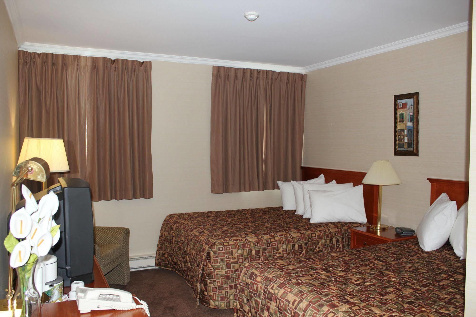 Mount Pearl Park Hotel Mount Pearl المظهر الخارجي الصورة